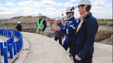 Wesner visitó el Parque Eólico Vientos Olavarría