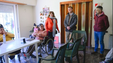 El Intendente Wesner junto a funcionarios municipales visitaron la sede del Grupo Ilusiones