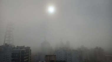 Alerta violeta: un banco de niebla cubre Olavarría y casi toda la provincia de Buenos Aires