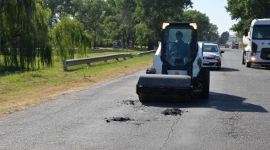 El Municipio lleva adelante trabajos de bacheo en Autopista Fortabat