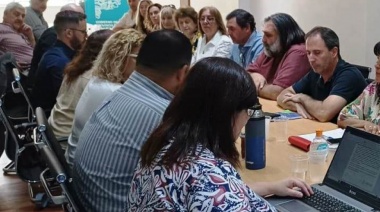 Paritarias 2022: Kicillof cerró las negociaciones con docentes y estatales