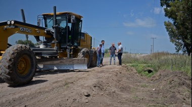 Continúan las obras de mejoramiento de caminos rurales