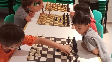 Continuan los torneos de ajedrez