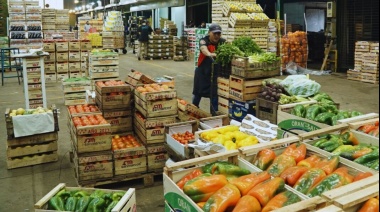 Los precios de los alimentos se dispararon 1,8% en una semana por la suba del Dólar Blue