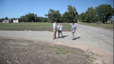 Se llevan adelante trabajos de limpieza y saneamiento hidráulico en Colonia Hinojo