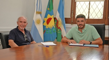 Galli firmó el contrato para la construcción de otras 10 Tuvi Tradicionales
