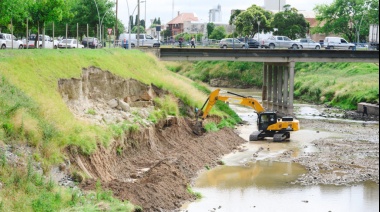 Continúan los trabajos en las barrancas del Arroyo Tapalqué