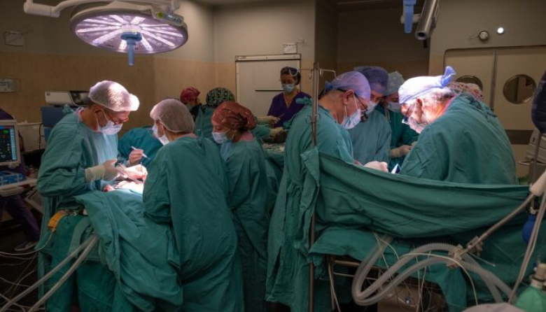 El Garrahan separó a siamesas gemelas que estaban unidas por el abdomen