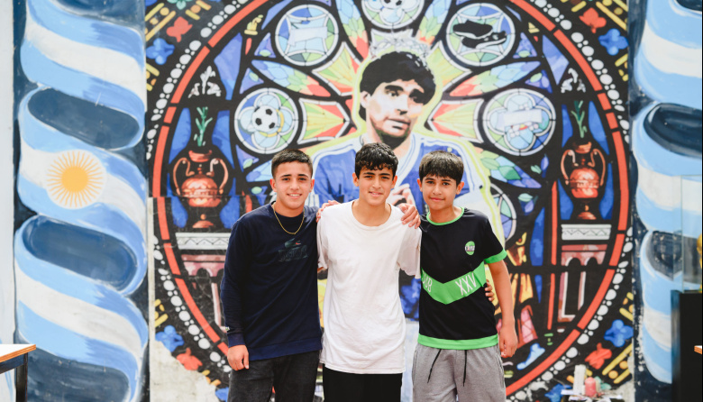 El Diego Armando Maradona festejó el cumpleaños del Diez