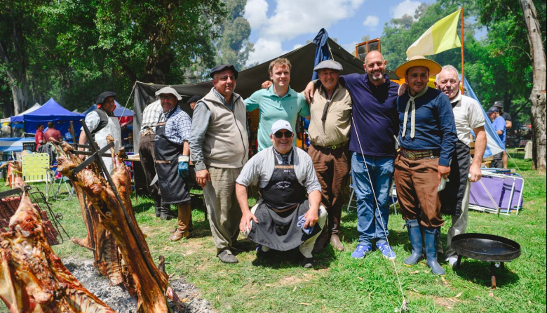 Una multitud disfrutó de la 40º edición de “Un Aplauso al Asador”