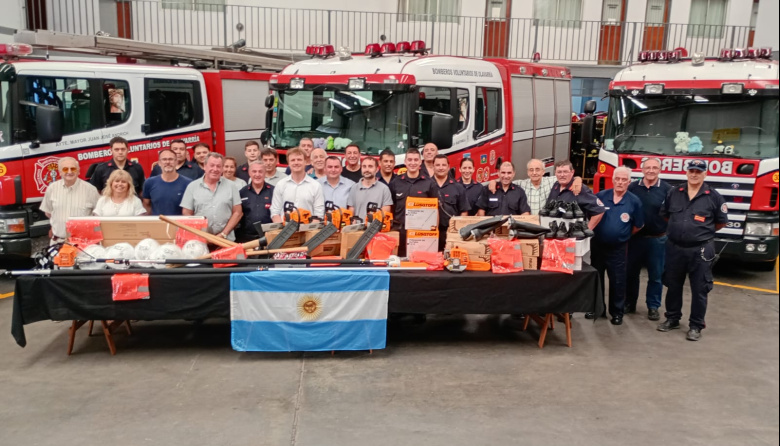 El Municipio entregó herramientas y equipamiento a Bomberos y Defensa Civil