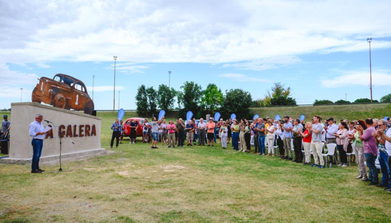 En un emotivo acto se inauguraron los monumentos a los Hermanos Emiliozzi y la “Galera”