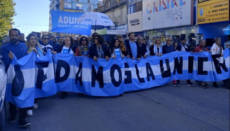 Las universidades no arrancan las clases: declararon una semana de paro docente