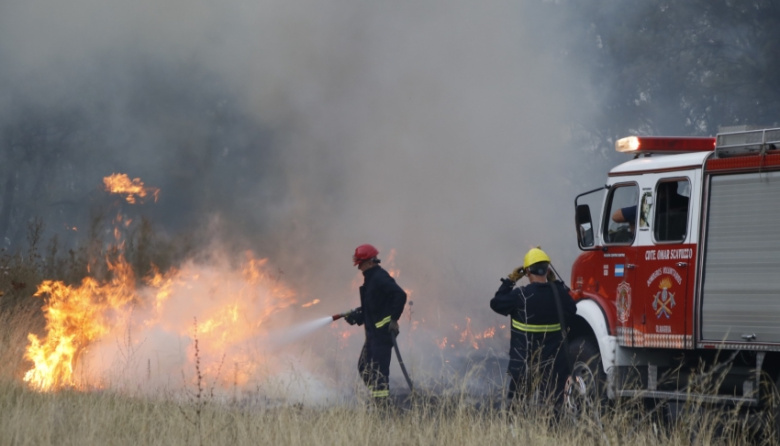 Más de 550 intervenciones y 13.800 horas de servicio marcaron el trabajo de Bomberos en verano