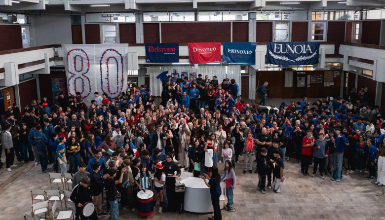 El ex Colegio Nacional de Olavarría celebró su 80º aniversario con un emotivo acto