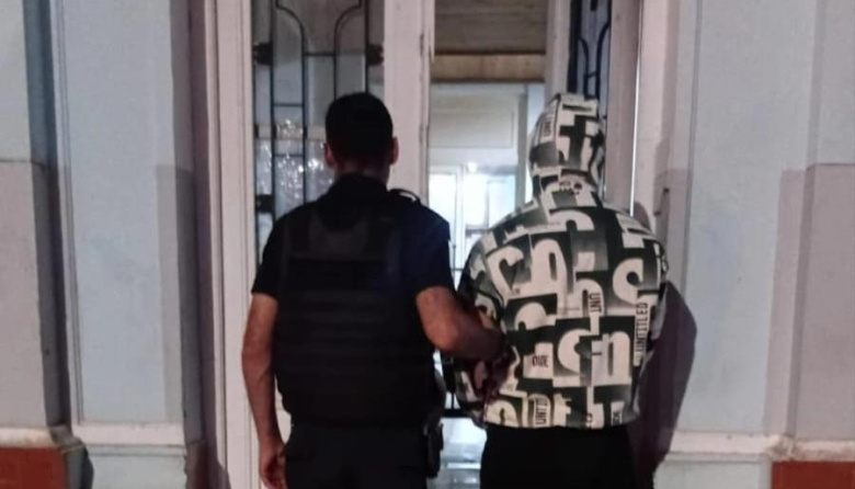 Detuvieron en Olavarría un hombre por violencia de género: tenía un arma y espera ser trasladado a la cárcel