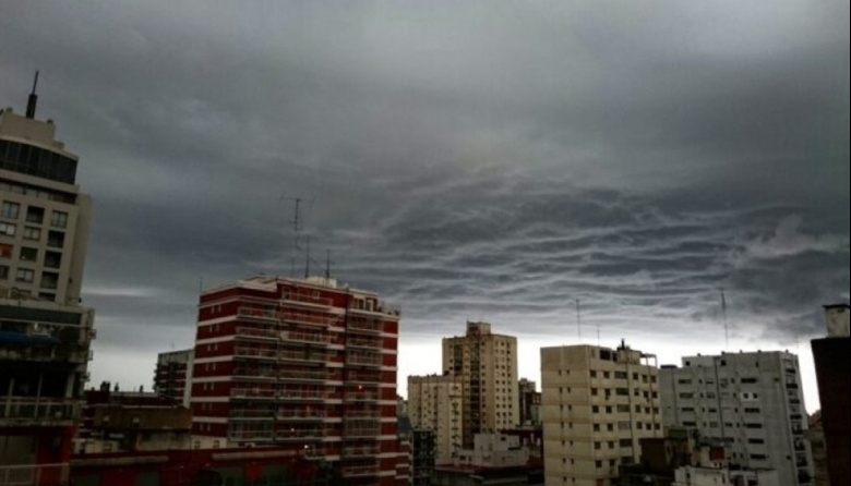 El SMN agravó el pronóstico y emitió Alerta Naranja por lluvias fuertes para este martes en Olavarría