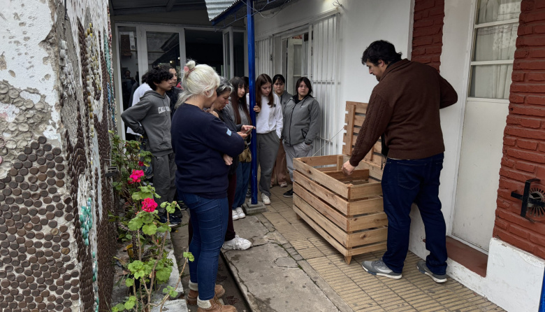 El Municipio avanza en la entrega de composteras comunitarias a instituciones del Partido