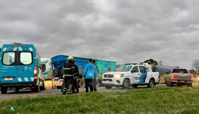 Las Flores: un trágico choque frontal en la Ruta 3 dejó un muerto y tres heridos graves