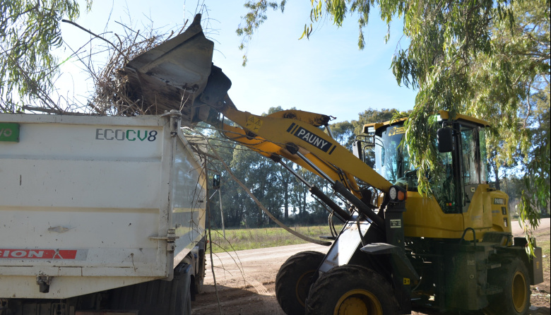 El Municipio llevó a cabo nuevamente la limpieza de un basural a cielo abierto
