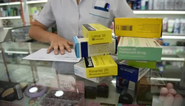 Médicos de PAMI en Olavarría denuncian un límite de recetas que deja a jubilados sin medicamentos