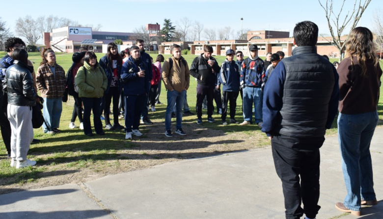 Jóvenes que asisten a servicios municipales vivieron una jornada en el Campus Universitario