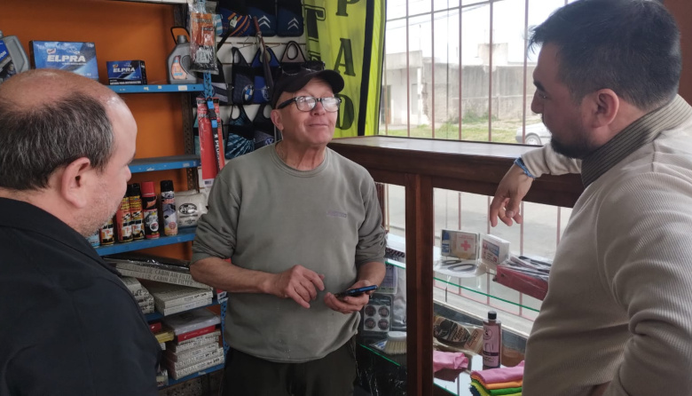 Protección Ciudadana: Recorrida y diálogo con vecinos y comerciantes del barrio Hipólito Yrigoyen