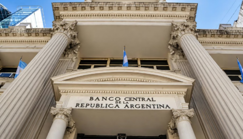 Sin bancos por cinco días: sumaron un feriado el martes 10 de noviembre en el marco de la visita del Papa