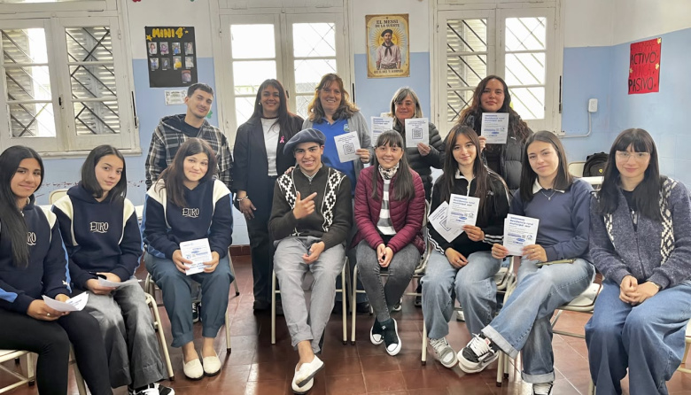 El Municipio inició un recorrido por escuelas para promocionar e informar sobre la Residencia Rural