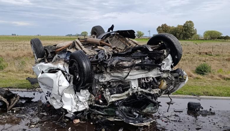 Cuatro personas murieron tras un choque frontal entre dos vehículos en la Ruta 65