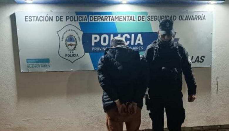 Detuvieron a un hombre por alterar el orden público e incitar a pelear