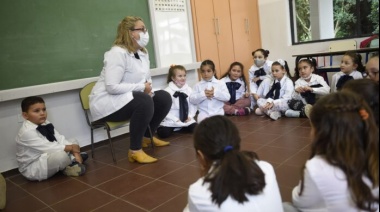 La Provincia oficializó adhesión al programa que amplía la jornada en escuelas