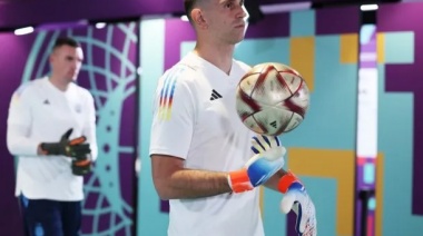 En una muestra de carácter, el Dibu Martínez arengó al equipo en el entretiempo de la semifinal