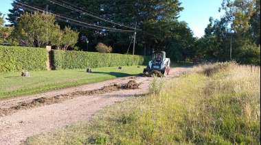 Se realizaron tareas de limpieza, mantenimiento y apertura de calles en diferentes puntos de la ciudad