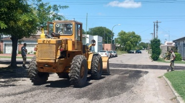 Se realizaron trabajos de bacheo en Loma Negra