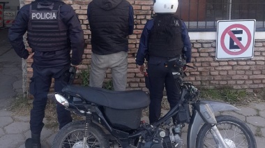 Un joven de 22 años conducía una moto que fue robada a principios de este mes