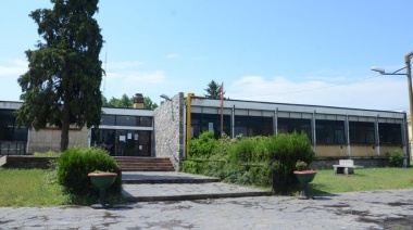 La provincia escritura a favor de la Escuela de Educación Secundaria Técnica Nº 2
