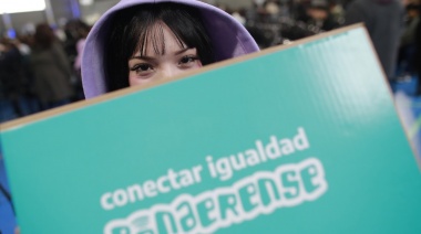 Entregaron la computadora 100 mil del programa Conectar Igualdad Bonaerense