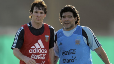 Lionel Messi homenajeó a Maradona con una histórica camiseta de la Selección Argentina