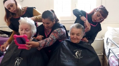 Cariño y Servicios de Belleza en el Hogar de Ancianos "San Vicente de Paul"