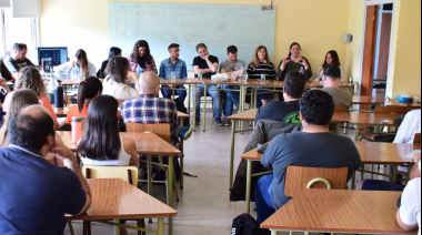 Se llevó a cabo la Mesa Redonda “Periodismo, Comunicación Política y Medios Locales”