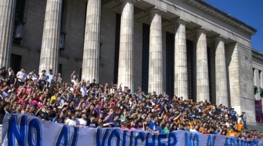 Con los vouchers que propone Milei "La UBA tendría que cerrar"