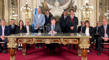 Llegó el DNU: Las 30 medidas salientes de las “Bases para la Reconstrucción de la Economía Argentina” de Javier Milei