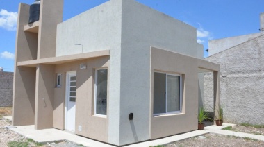 El Municipio hizo entrega de seis viviendas TUVI industrializadas