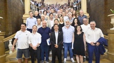 Kicillof se reunió con representantes empresariales para analizar las medidas de Milei