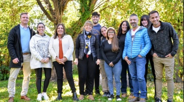 Wesner visitó el Centro de Día Municipal "Mujeres Adolescentes"