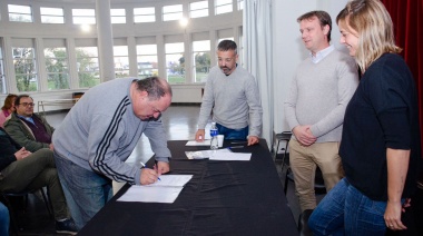 Wesner lideró la inauguración de la Mesa de Diálogo Social en la Casa del Bicentenario