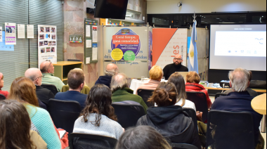 Gran convocatoria en el primer encuentro del ciclo “Ciencia, Cultura y Patrimonio”