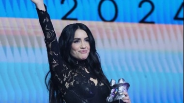 Lali dedicó su premio a las víctimas del lesbicidio en Barracas