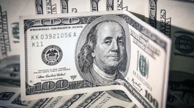 El dólar volvió a pegar un salto: cerró a $1.265 tras subir $30 en una jornada